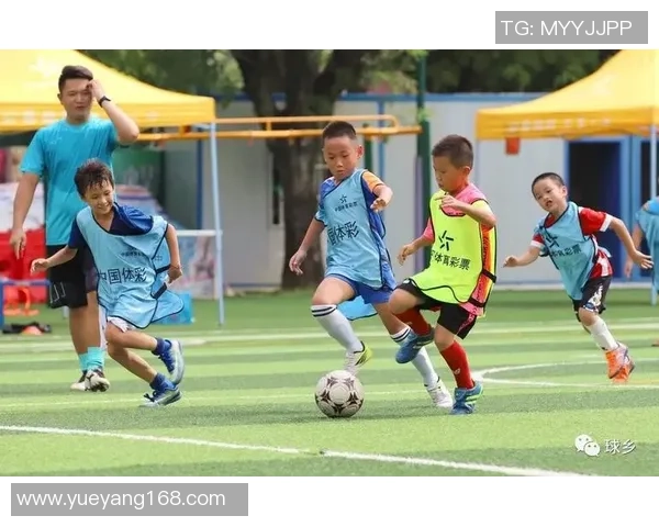 热爱足球的我渴望加入足球队的申请书与决心展示 热爱足球的我渴望加入足球队的申请书与决心展示